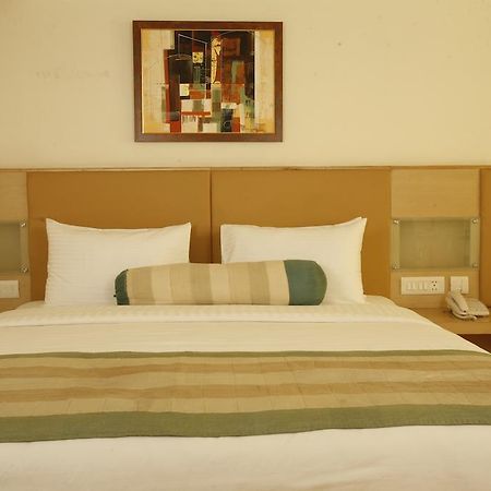 Mango Hotels, Samed Agra Agra  Extérieur photo