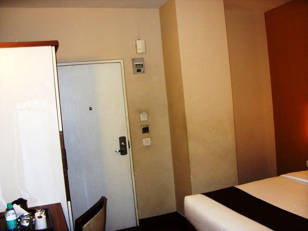 Mango Hotels, Samed Agra Agra  Extérieur photo